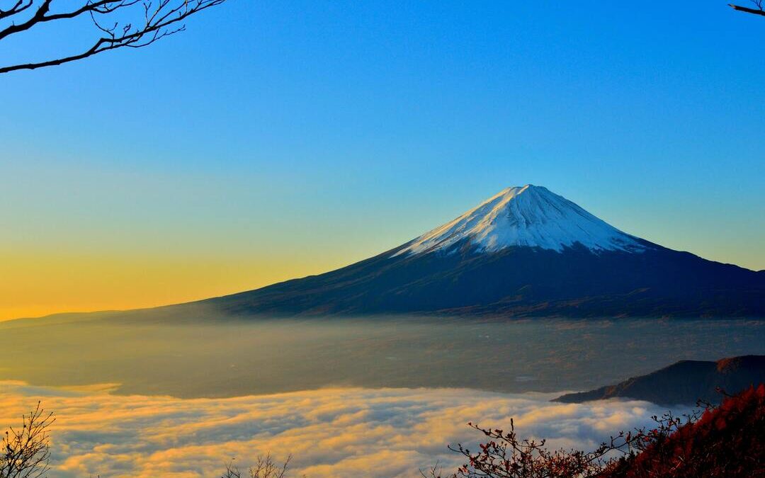 Japan’s Mount Fuji Stays Snowless for the Longest Time in 130 Years